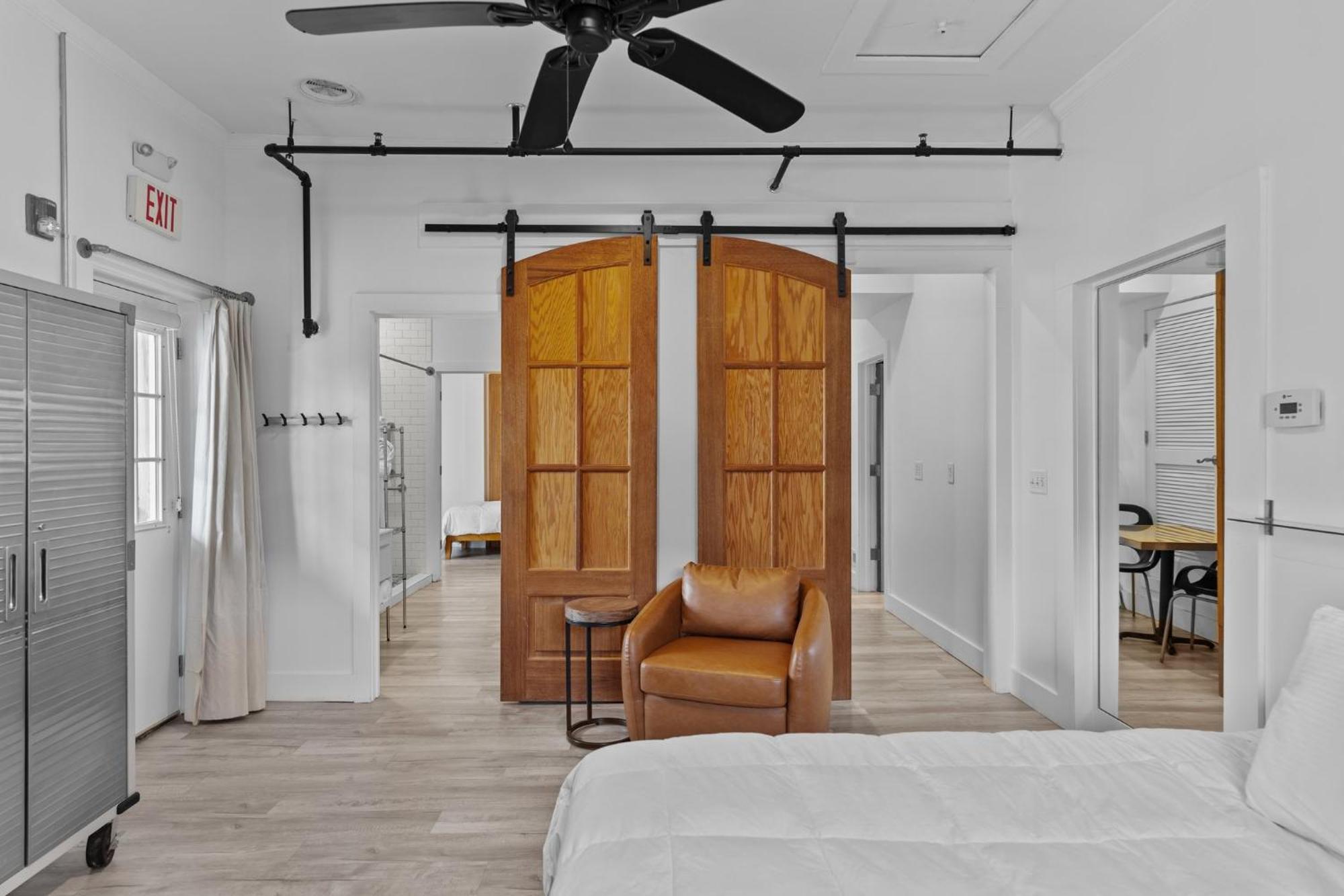 Guest House Topsail ท็อปเซลบีช ภายนอก รูปภาพ